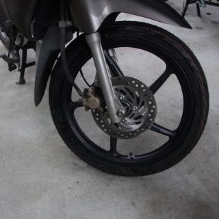 タイカブWave125i用前輪純正ホイールとタイヤ 楽天市場】2本セット VEE RUBBER 80/90-17 TL 前後 タイヤ 適合